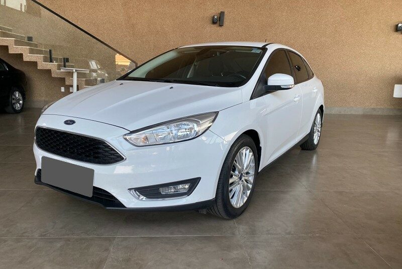 FOCUS 2.0 SE 16V FLEX 4P POWERSHIFT ANO 2018 COR BRANCO